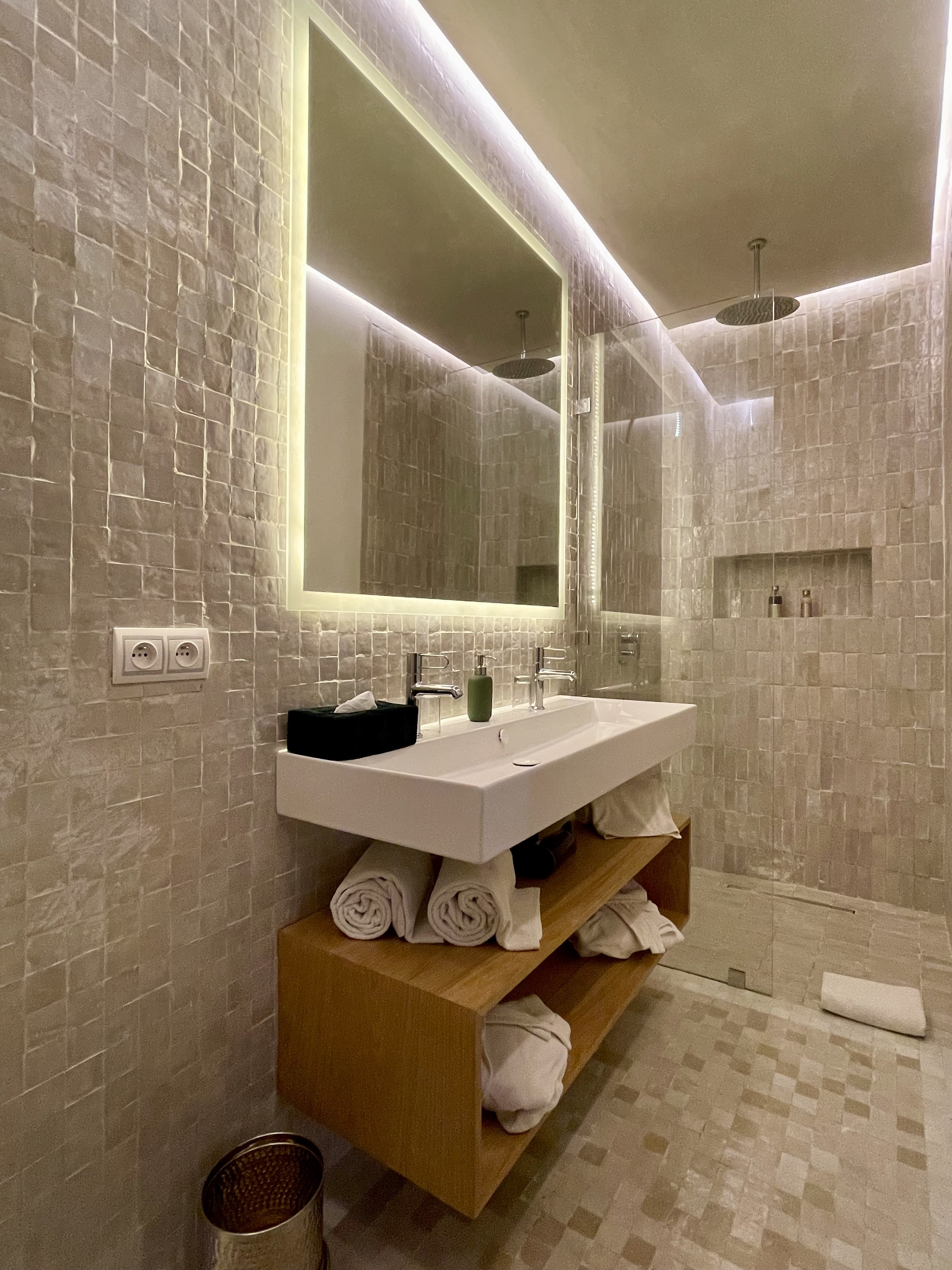 Suite Royale - Sako (2 Lits Simples ou 1 Lit King-Size)