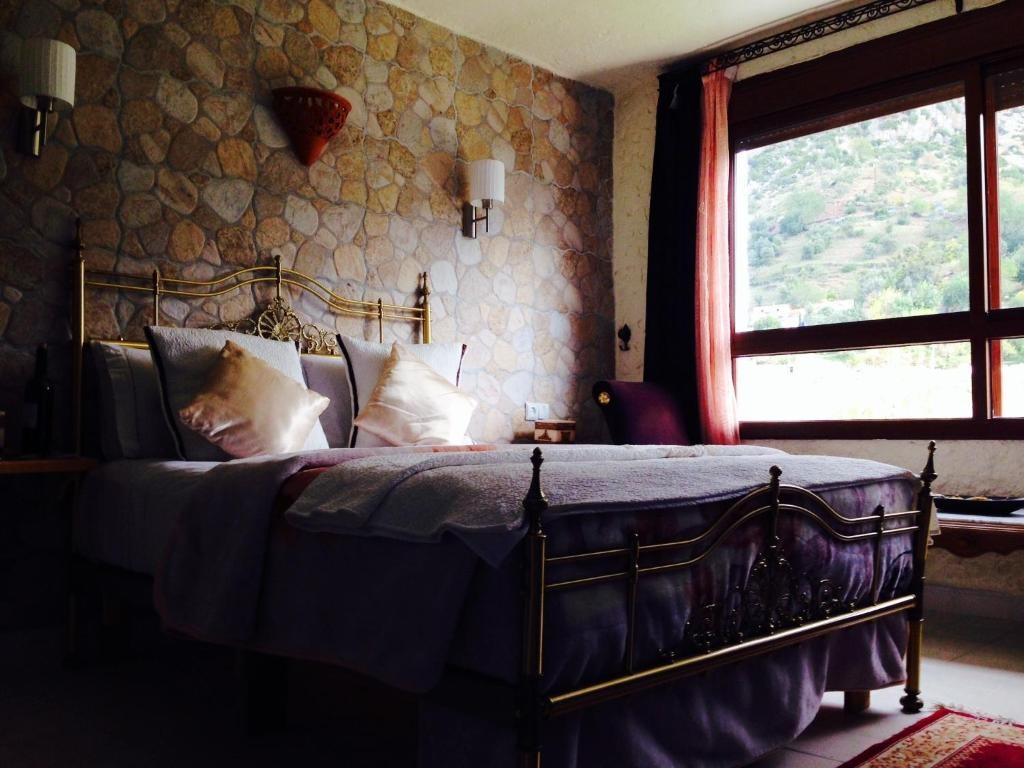 Deluxe Double Room with river and mountain view