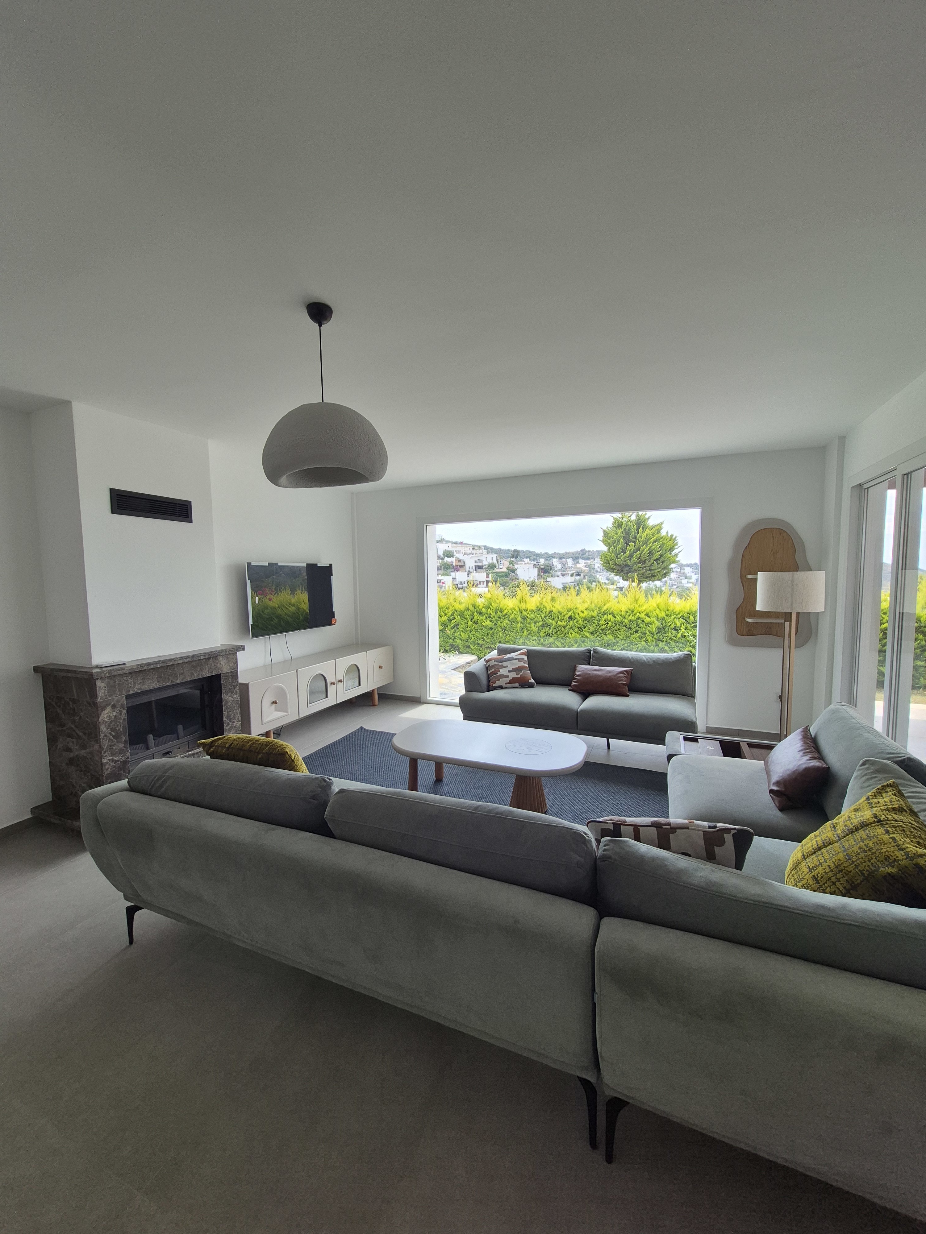 Villa Ray