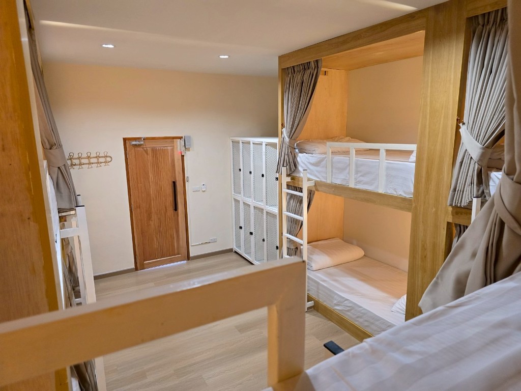 Mixed Dorm