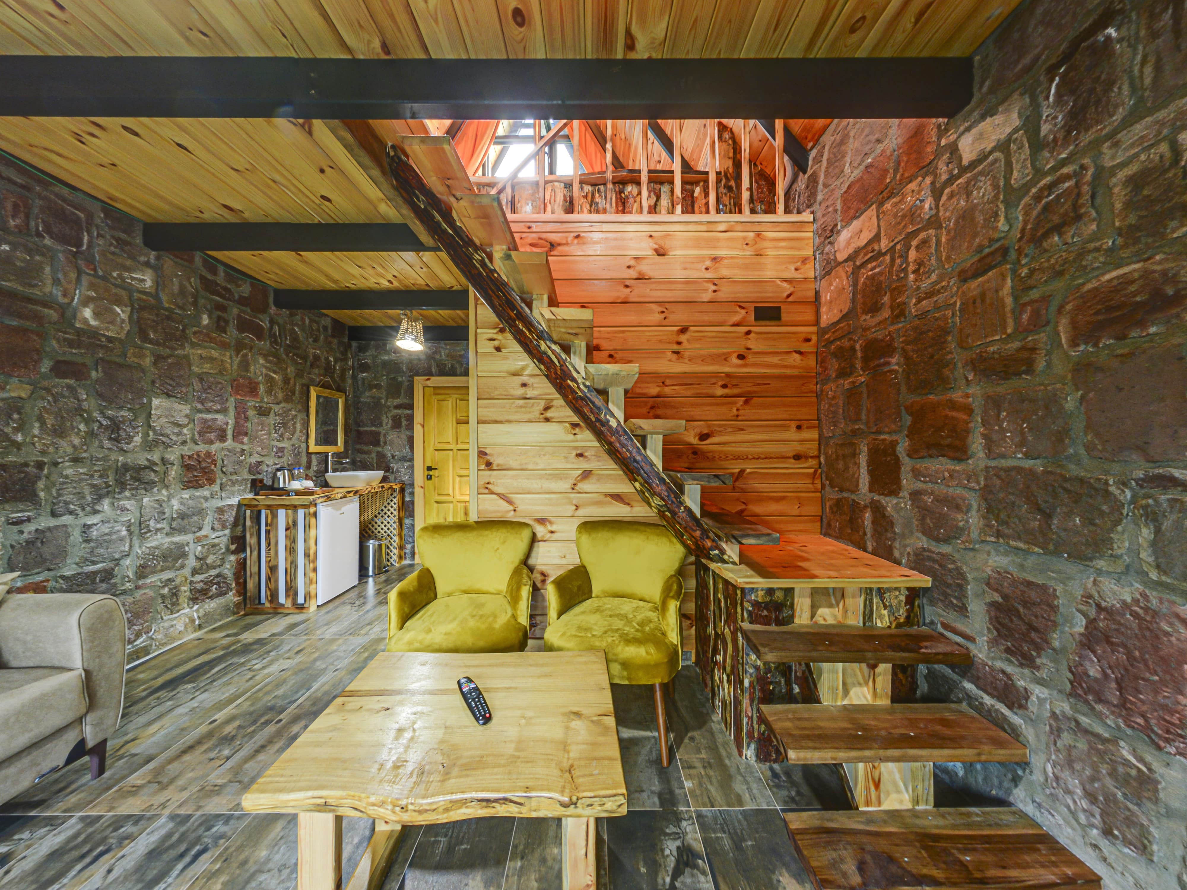 Stone House Dublex