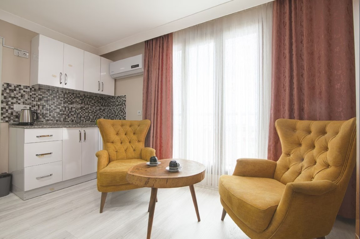 Single Room *Tek Kişilik Oda*