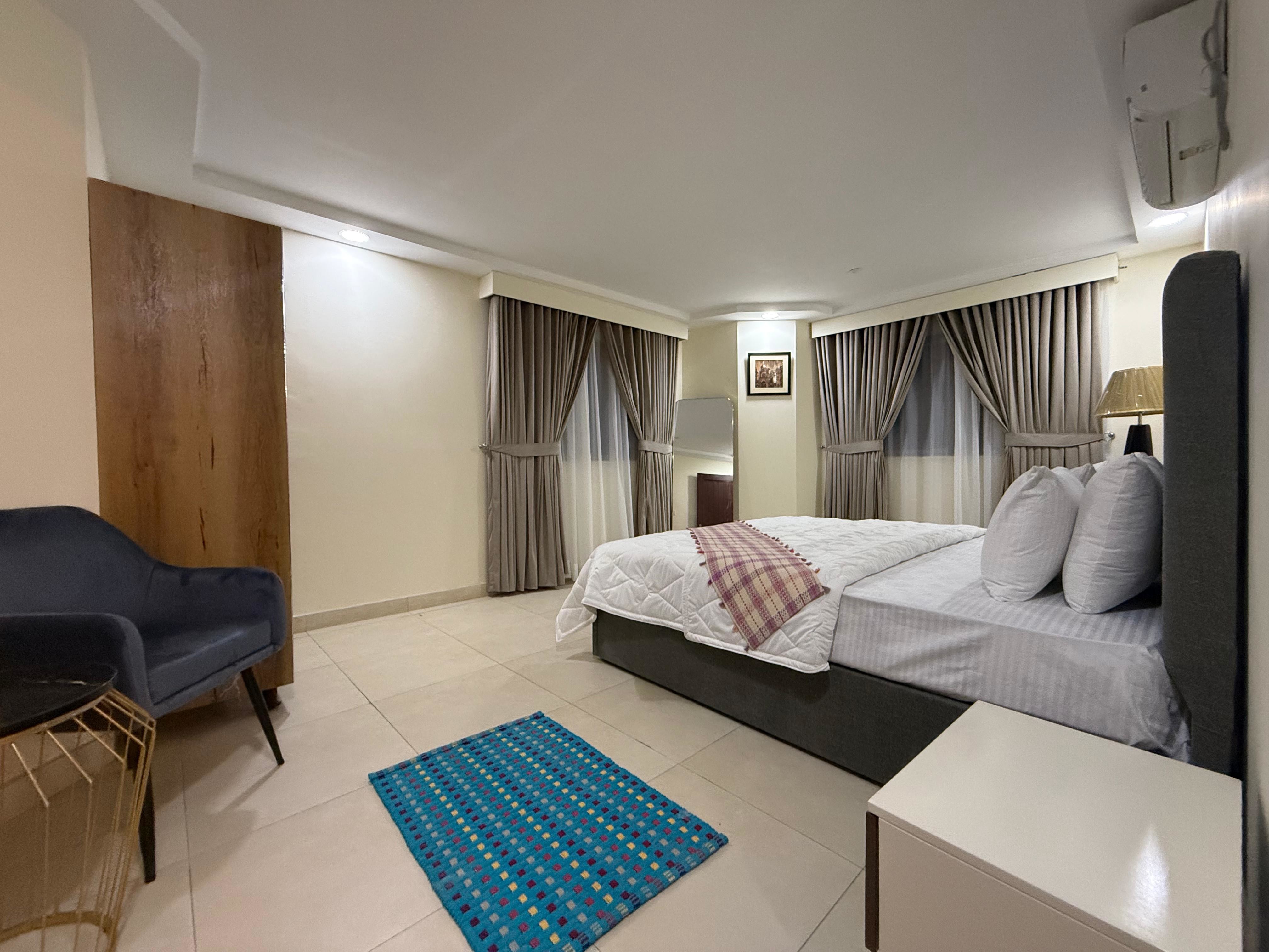 Modern 1BED in Gulberg With City View